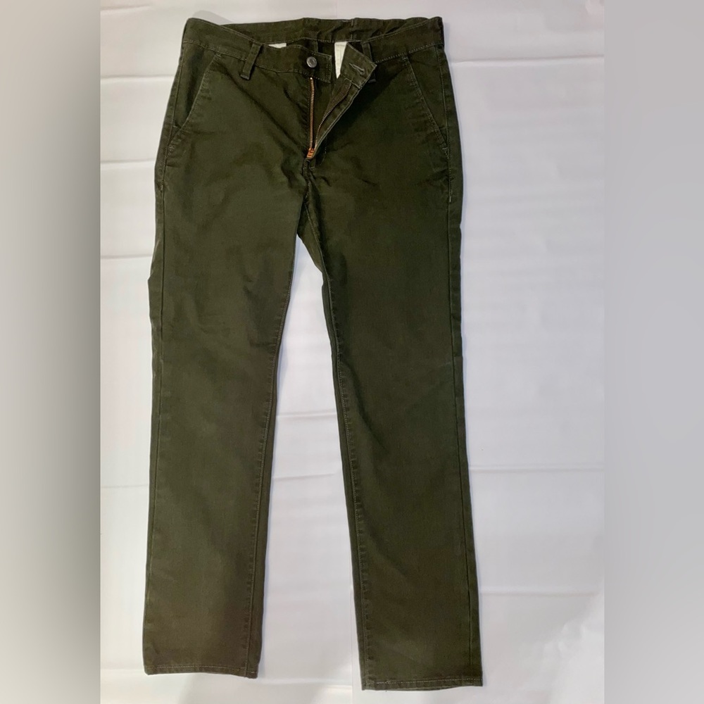 Levi’s Mens Chinos/Khakis Dark Green Authentic Business Casual Front/Back Pocket